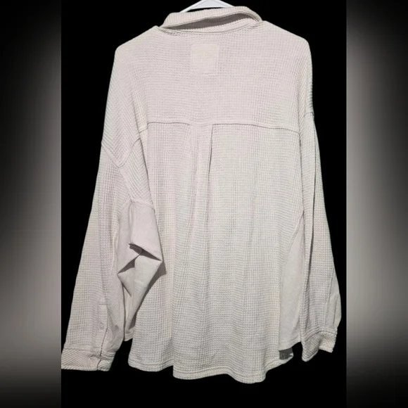 Aerie EUC Cream Waffle Knit Button-Up Shirt XL Oversized PTP 32 - Picture 3 of 5